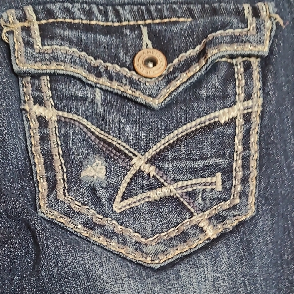 Amethyst Jeans Indigo Flare with Embroidered Pockets - Picture 3 of 13